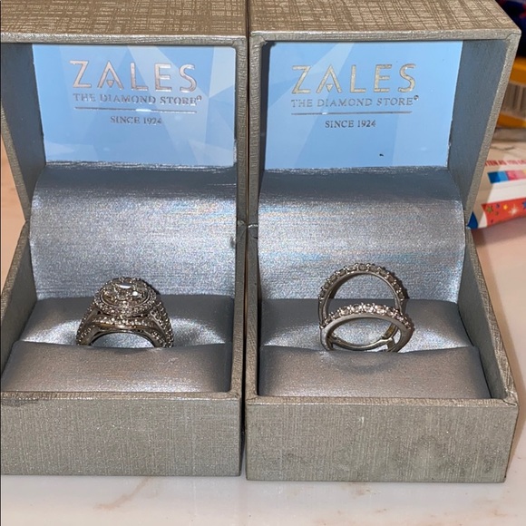 Zales Jewelry - Willing to negotiate the price this is a 4 carats
